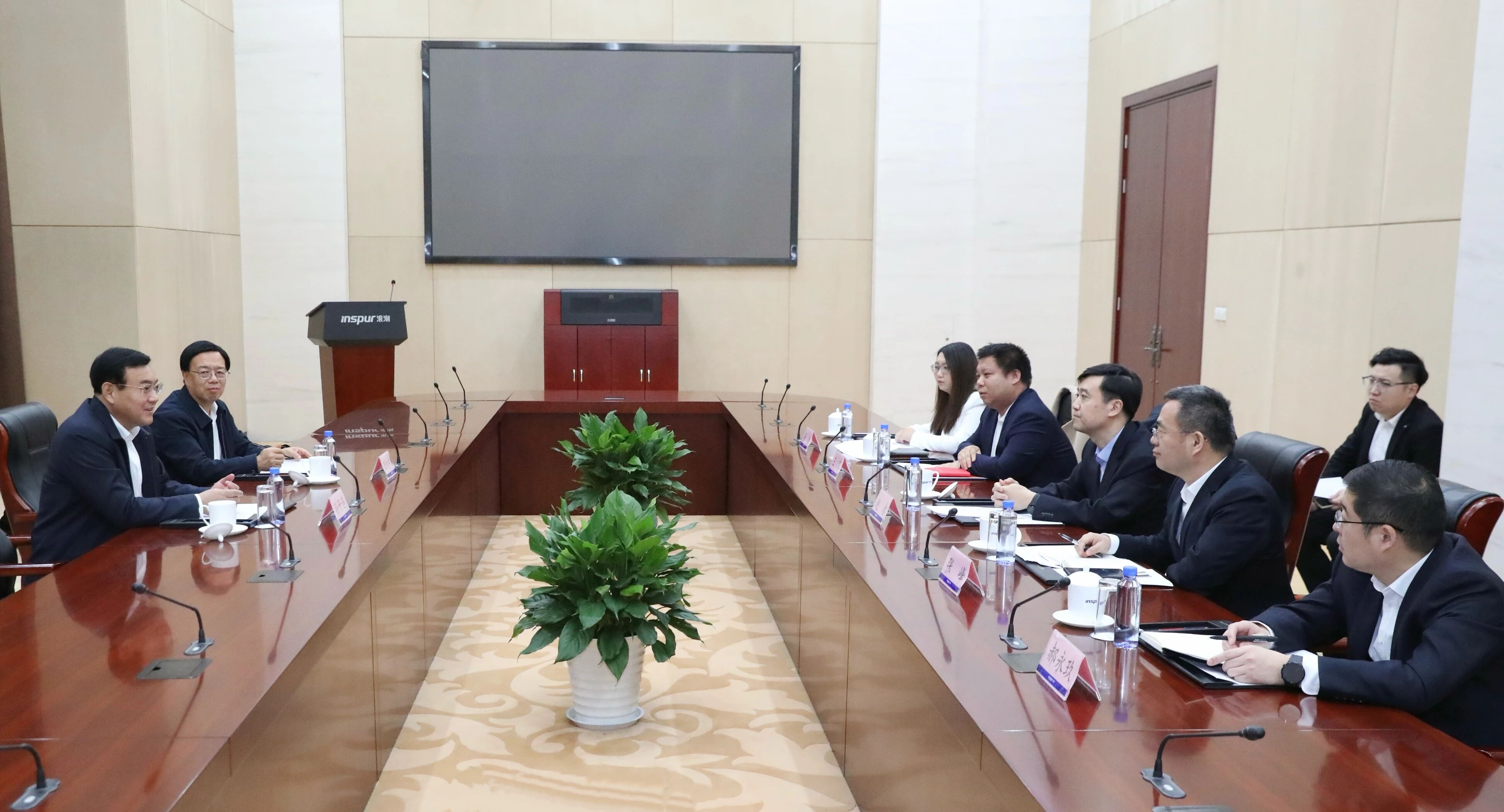 用心用情做好关心关爱工作 孙开连开展春节前走访慰问活动